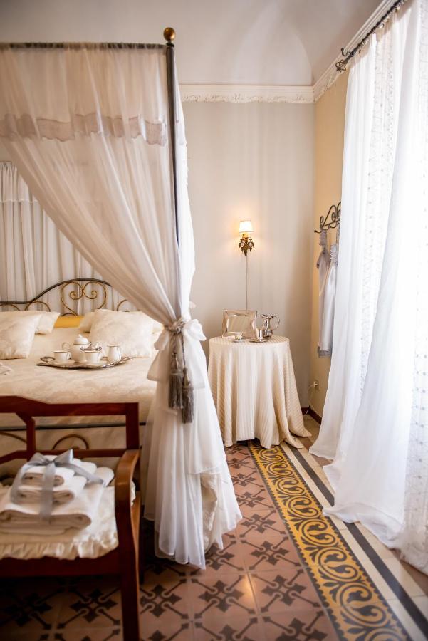 Casa Isabella B&B Рокка-Сан-Джованни Экстерьер фото